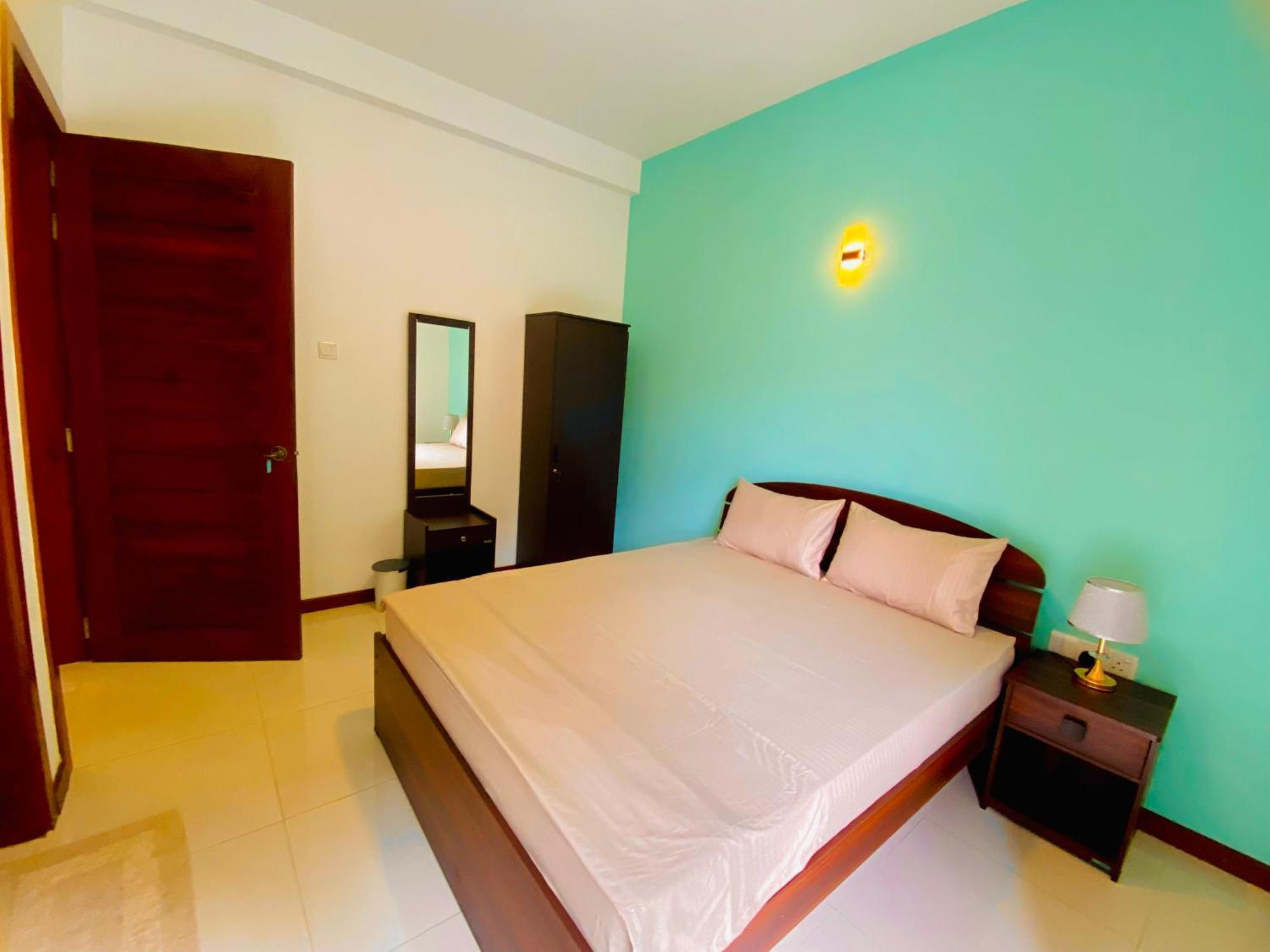 'Kandy Lake Round Apartment Экстерьер фото